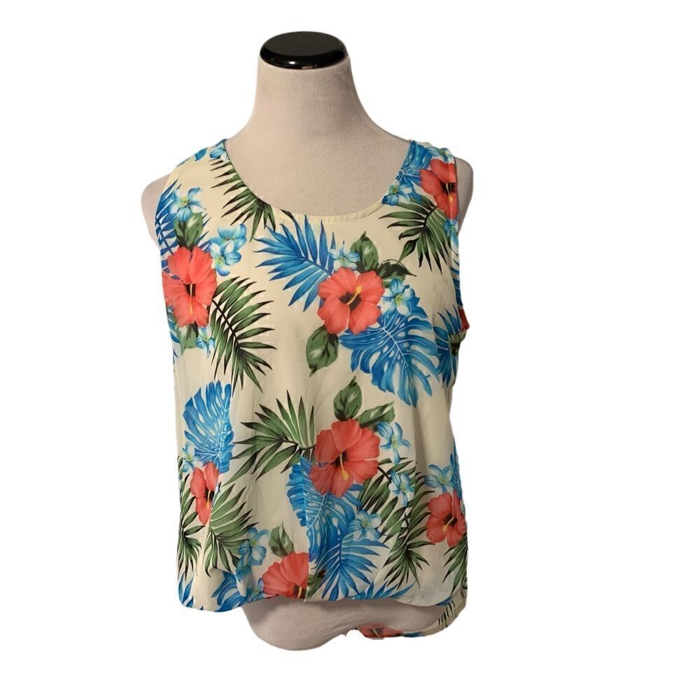 NWT Caramela Palm and Floral Sleeveless Top With Bubble Front Hem Sz L
